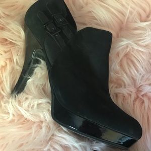 Black ankle booties